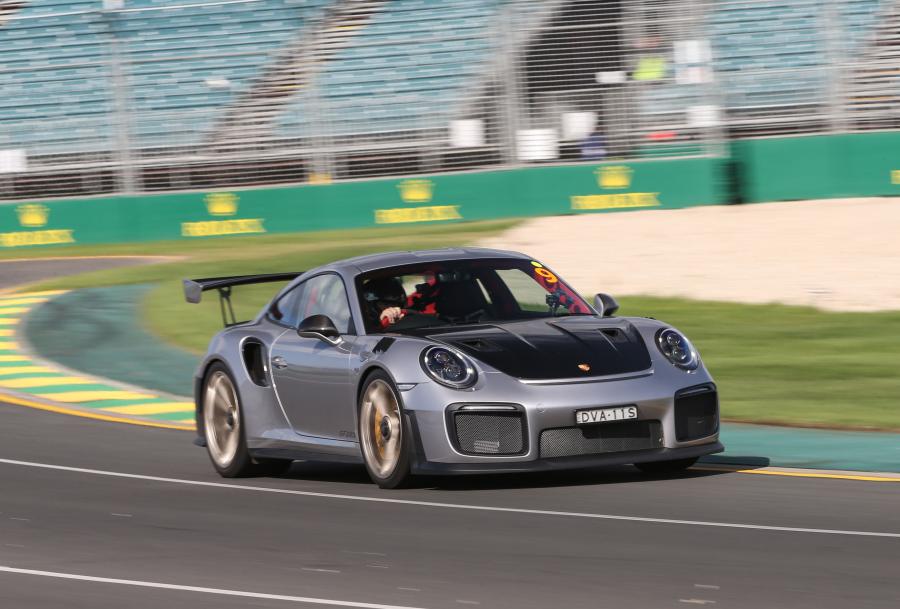  Porsche 911 GT2 RS (991) 2018 года  (AU) (фото 36 из 38)
